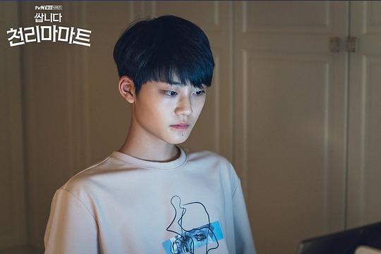 电视剧《很便宜，千里马超市  쌉니다 천리마마트》（2019韩国）--高清4K/1080P迅雷BT资源下载