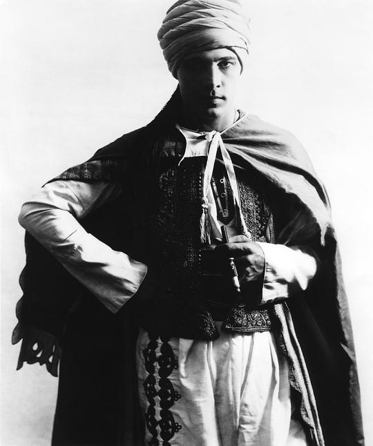 电影《酋长的儿子  The Son of the Sheik》（1926美国）--高清4K/1080P迅雷BT资源下载