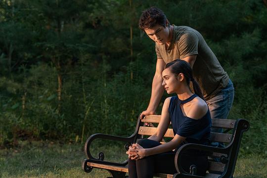 电影《跟随节拍跳起来  Feel the Beat》（2020美国）--高清4K/1080P迅雷BT资源下载