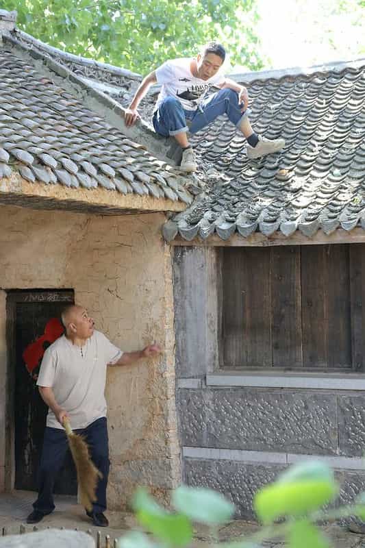 电影《石头村变形记》（2020中国大陆）--高清4K/1080P迅雷BT资源下载