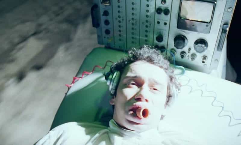 电影《愚人的回归  Návrat idiota》（1999捷克 / 德国）--高清4K/1080P迅雷BT资源下载
