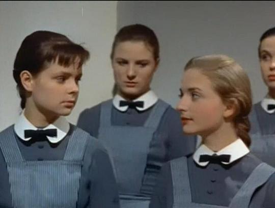 电影《穿制服的姑娘  Mädchen in Uniform》（1958西德 / 法国）--高清4K/1080P迅雷BT资源下载