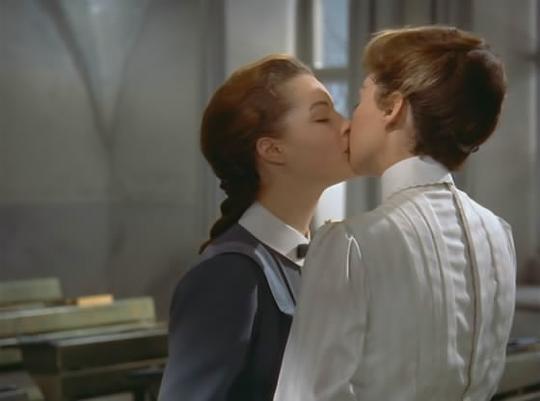 电影《穿制服的姑娘  Mädchen in Uniform》（1958西德 / 法国）--高清4K/1080P迅雷BT资源下载
