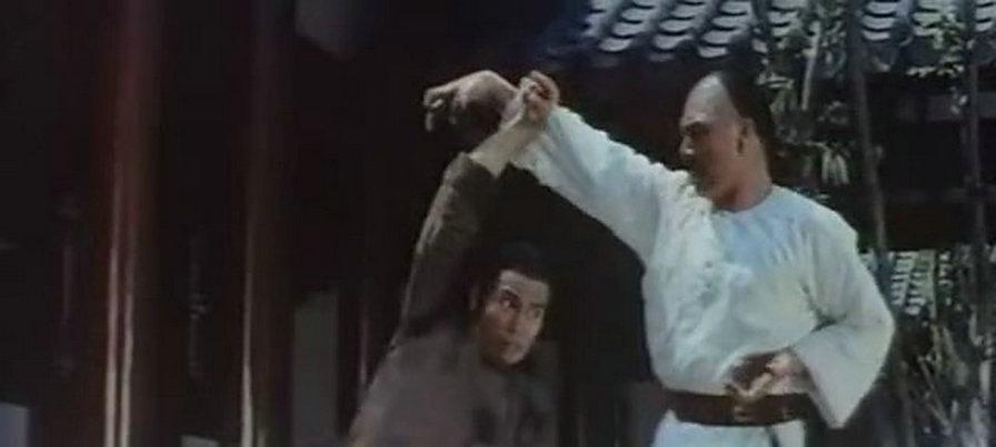 电影《铁马骝  鐵馬騮》（1977中国香港 / 中国台湾）--高清4K/1080P迅雷BT资源下载