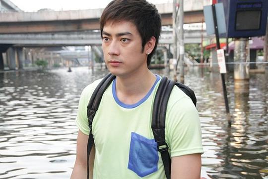 电影《爱，Hold住  รักเอาอยู่ Love at first flood》（2012泰国）--高清4K/1080P迅雷BT资源下载