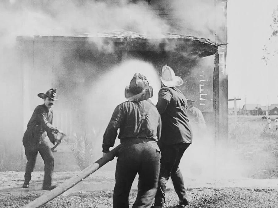 电影短片《救火员  The Fireman》（1916美国）--高清4K/1080P迅雷BT资源下载