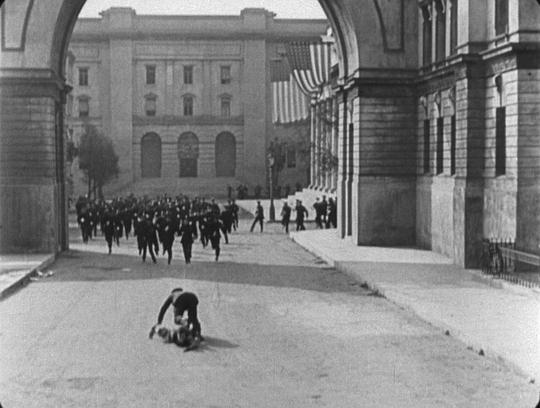 电影短片《警察  Cops》（1922美国）--高清4K/1080P迅雷BT资源下载